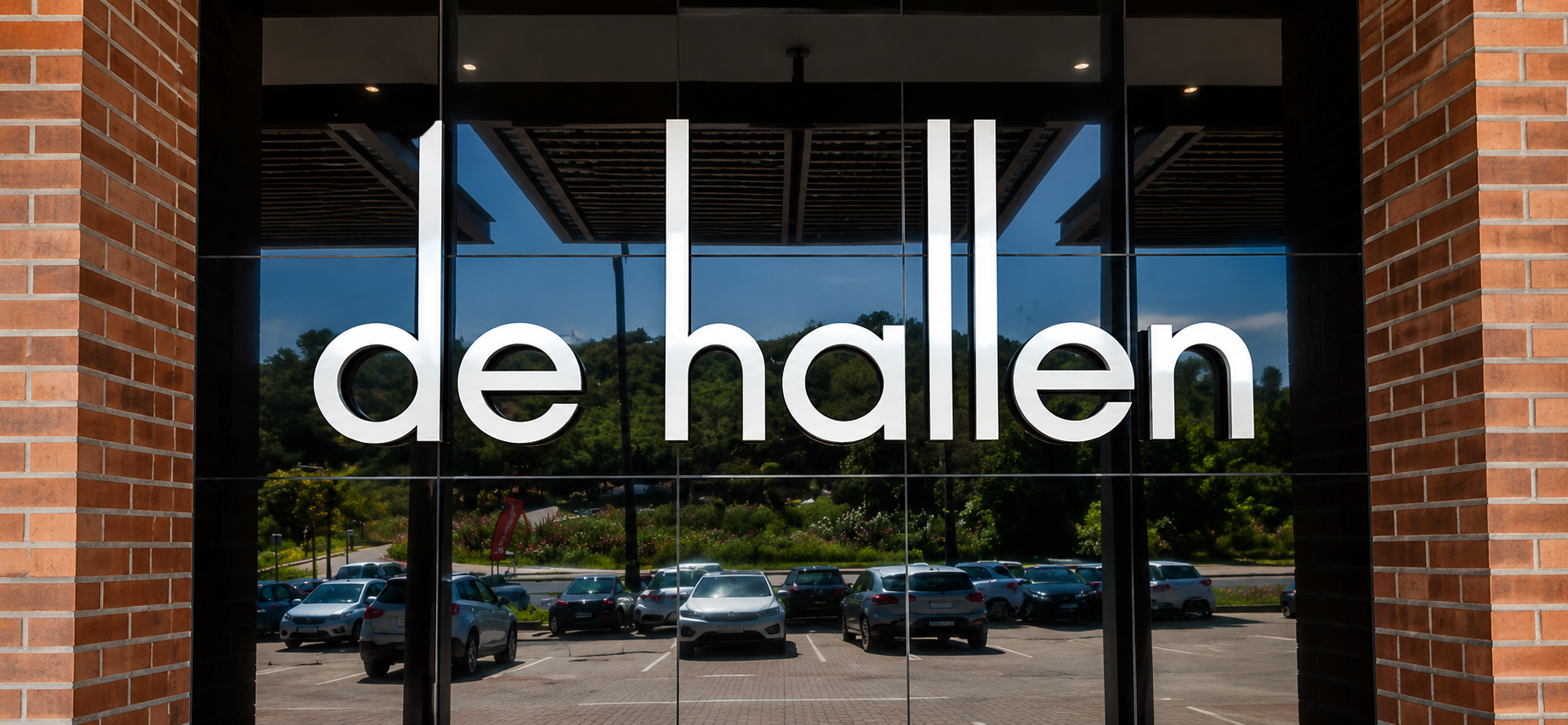 de hallen — Shopfront Sign