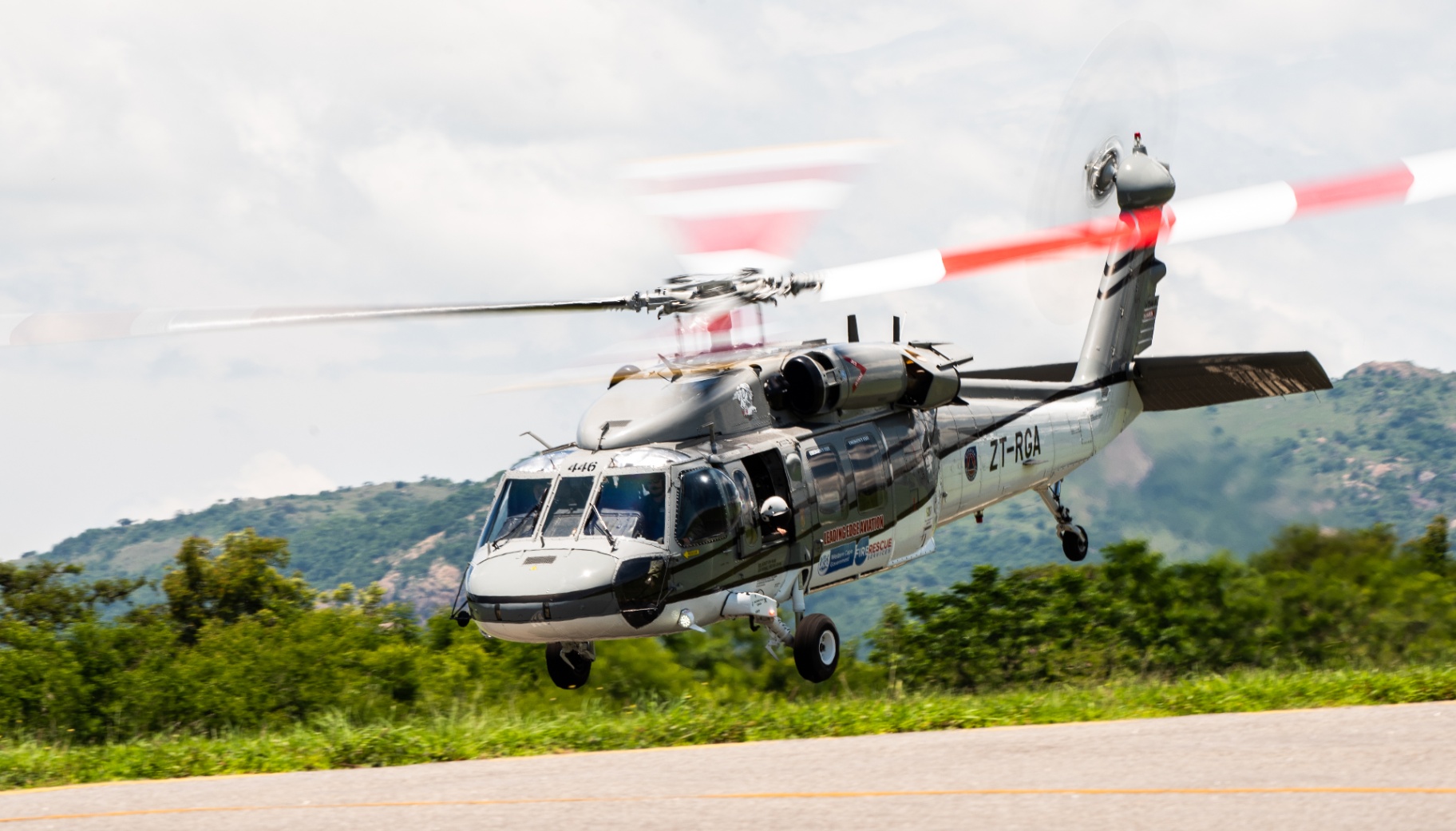 Leading Edge Aviation — Black Hawk Take-Off